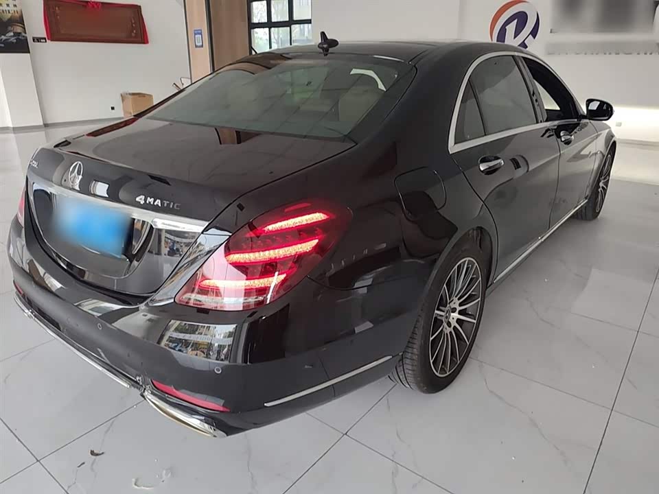 Mercedes-Benz S-class Mercedes-Benz S-class