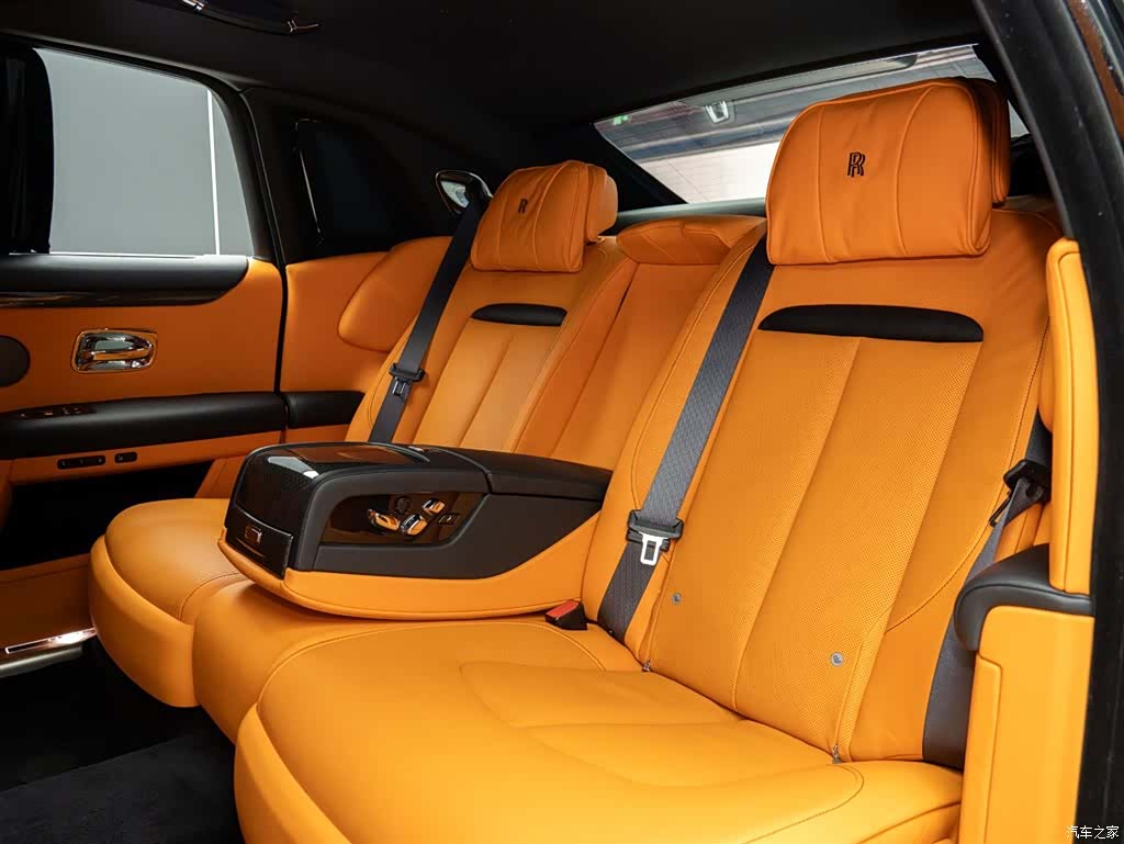 Rolls-Royce Ghost, 2023 13