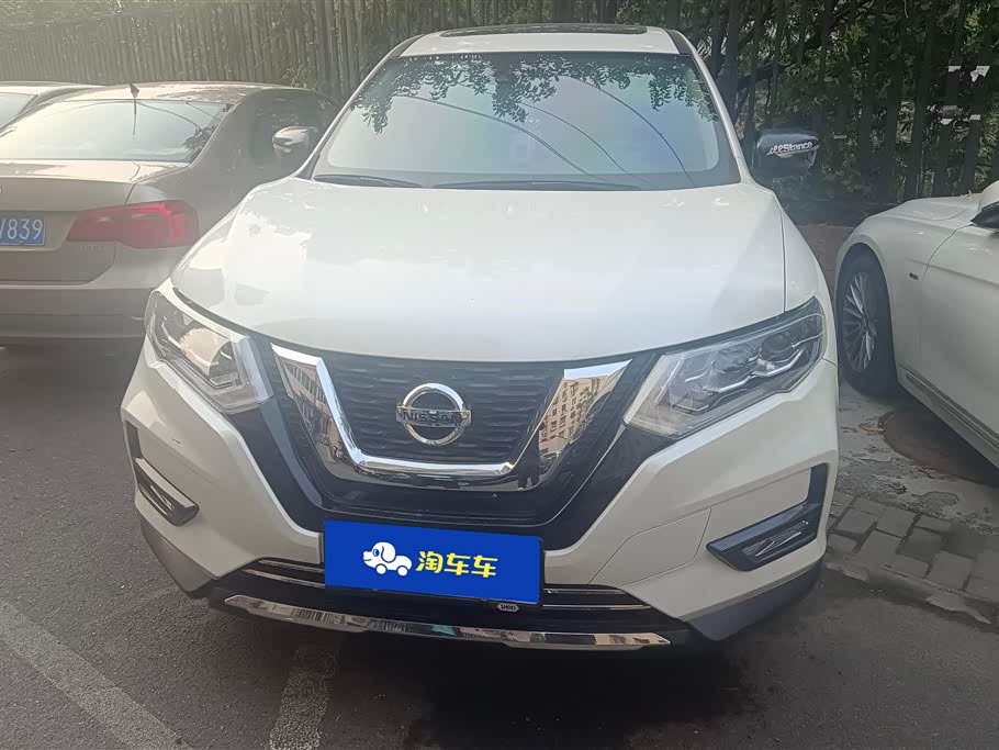 Nissan Qijun