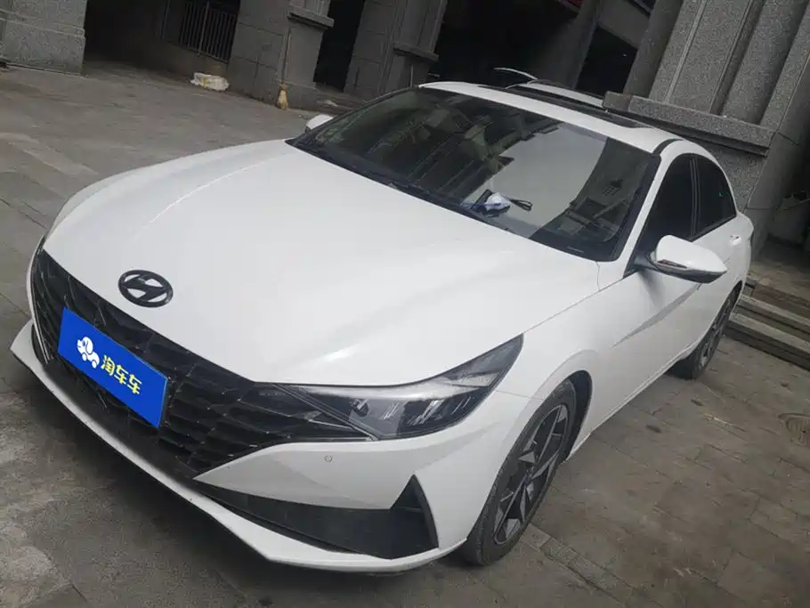 Hyundai Elantra