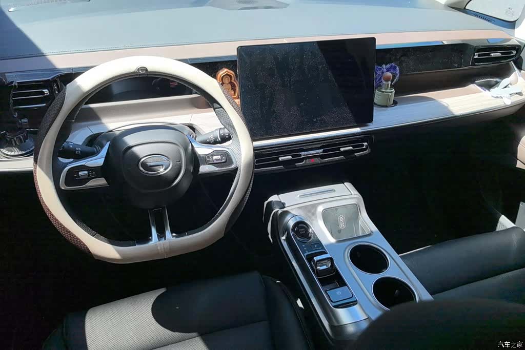 Trumpchi E8, 2024 12