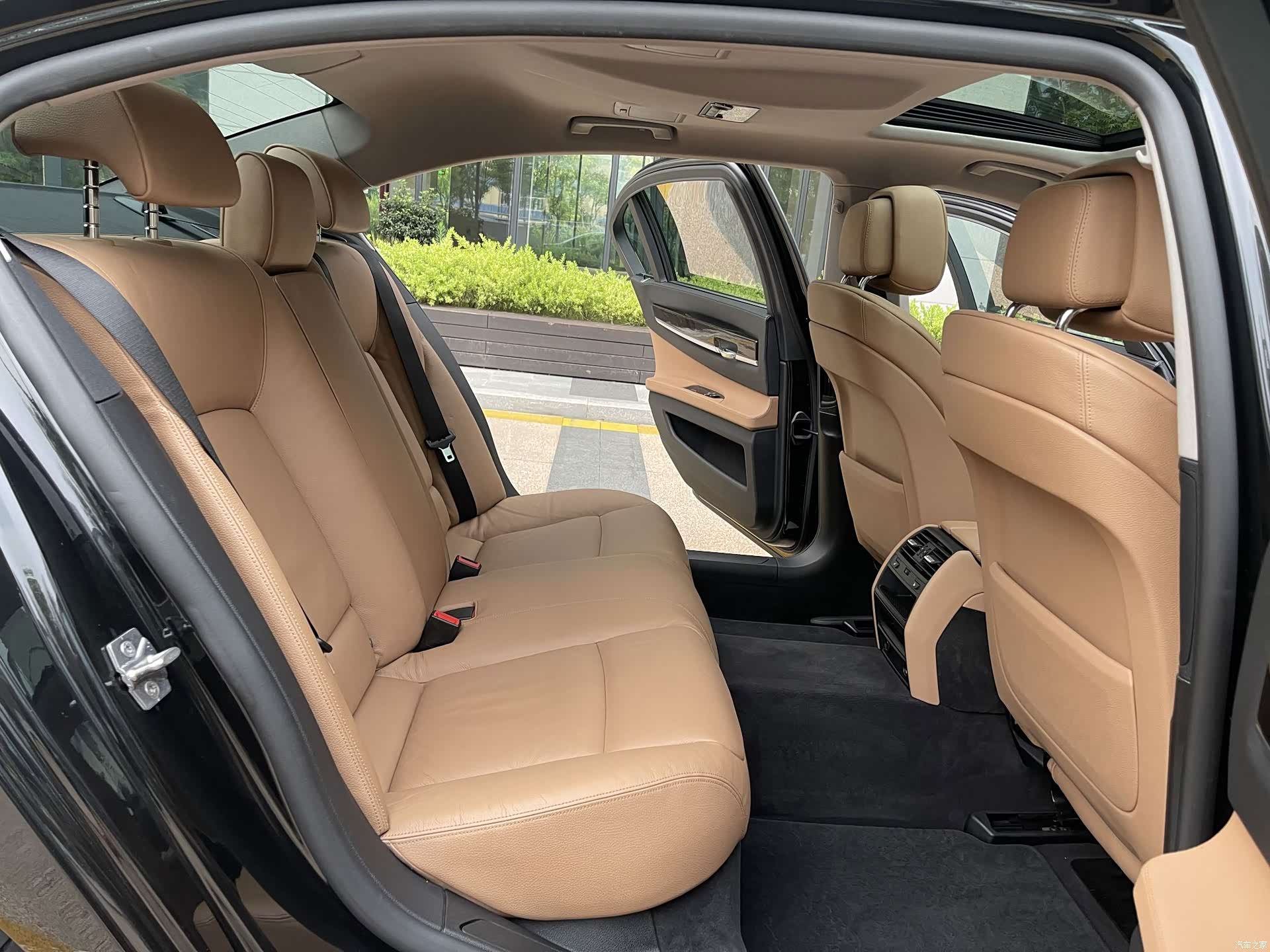BMW 7 Series, 2012 17