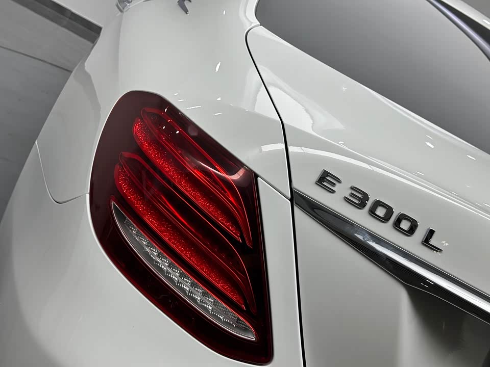Mercedes-Benz E-class Mercedes-Benz E-class
