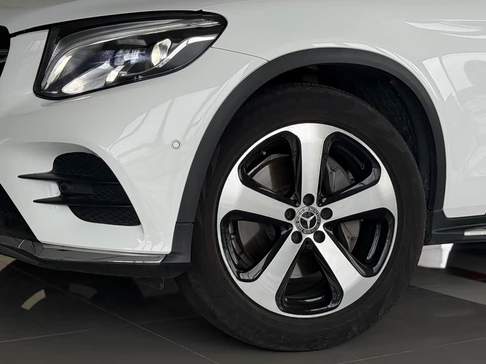 Mercedes-Benz GLC Mercedes-Benz GLC