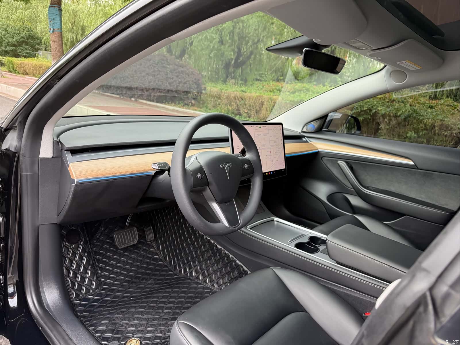 Tesla Model 3, 2023 10