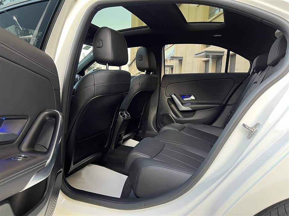 Mercedes-Benz Class A Mercedes-Benz Class A