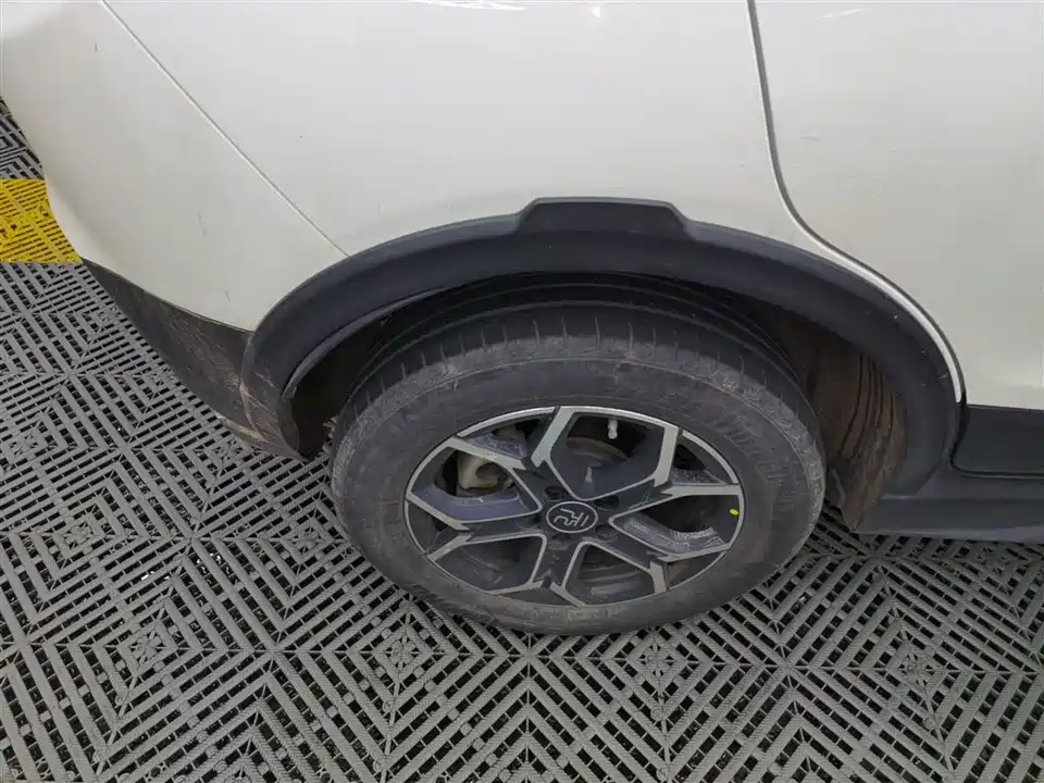 BYD Yuan Pro BYD Yuan Pro