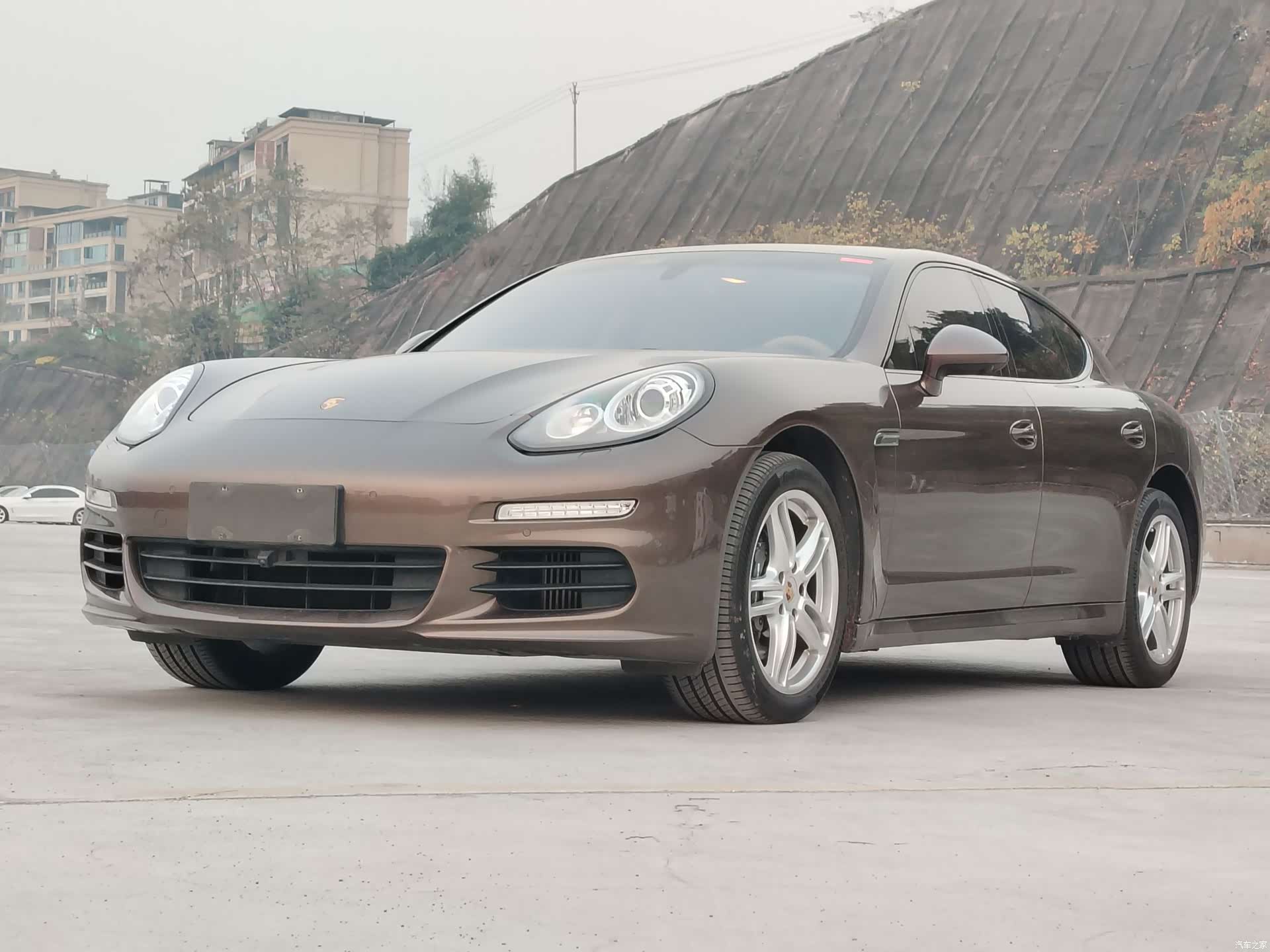 Porsche Panamera, 2015 1