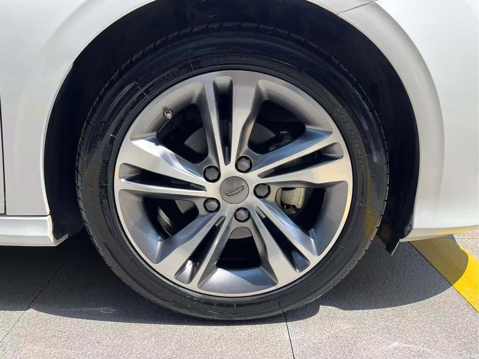 Geely Binray, 2020 9