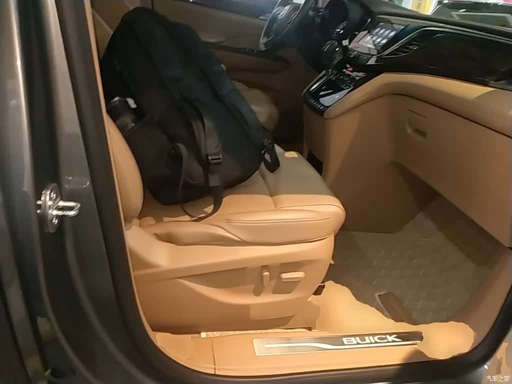 Buick GL8, 2019 25