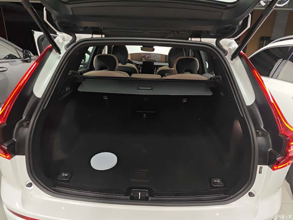 Volvo XC60, 2025 15