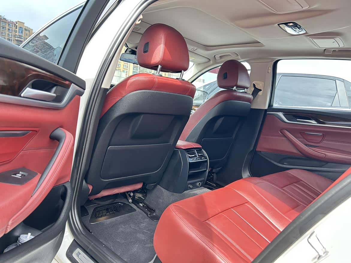 BMW 5 Series, 2018 11