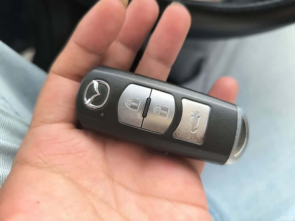 Mazda Atenza, 2016 17