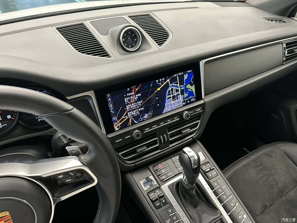 Porsche Macan, 2021 6
