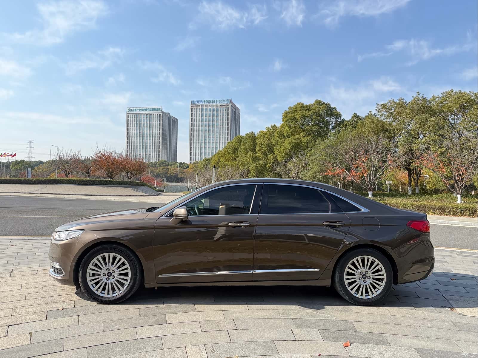 Ford Taurus, 2016 4