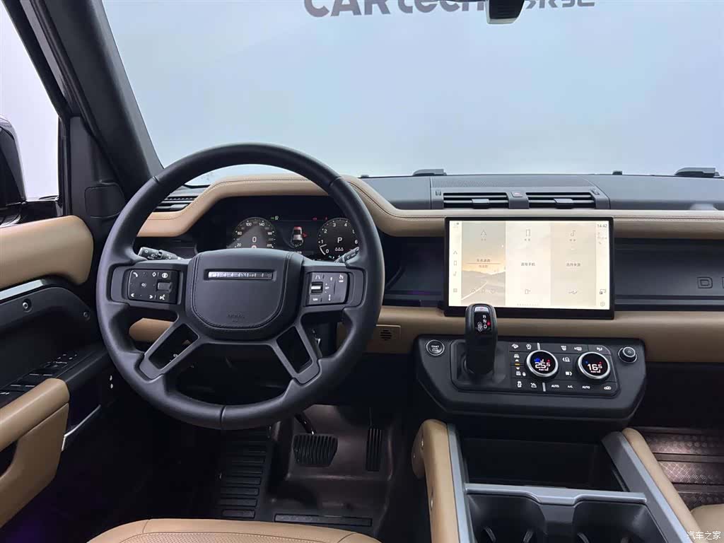 Land Rover Defender, 2025 28