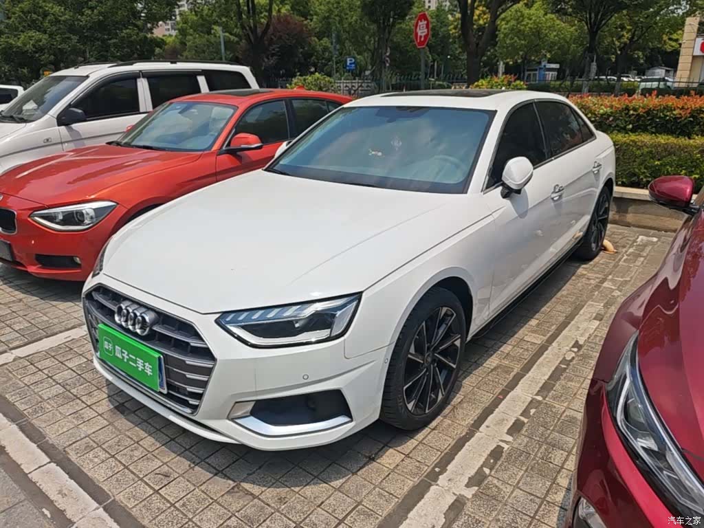 Audi A4L, 2023 1