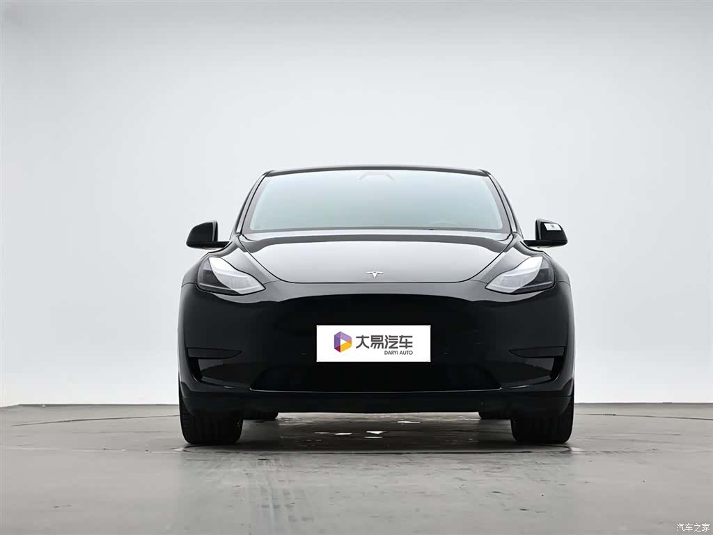 Tesla Model Y, 2023 2
