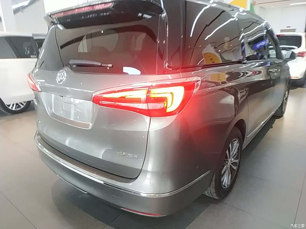Buick GL8, 2019 7