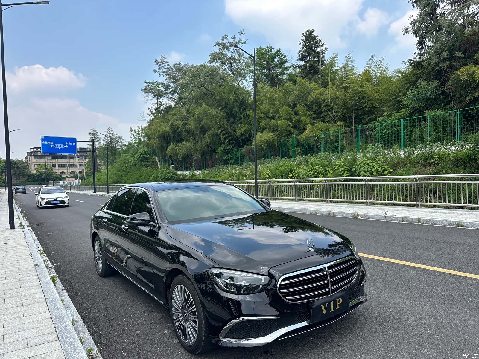 Mercedes-Benz E-Class, 2023 1