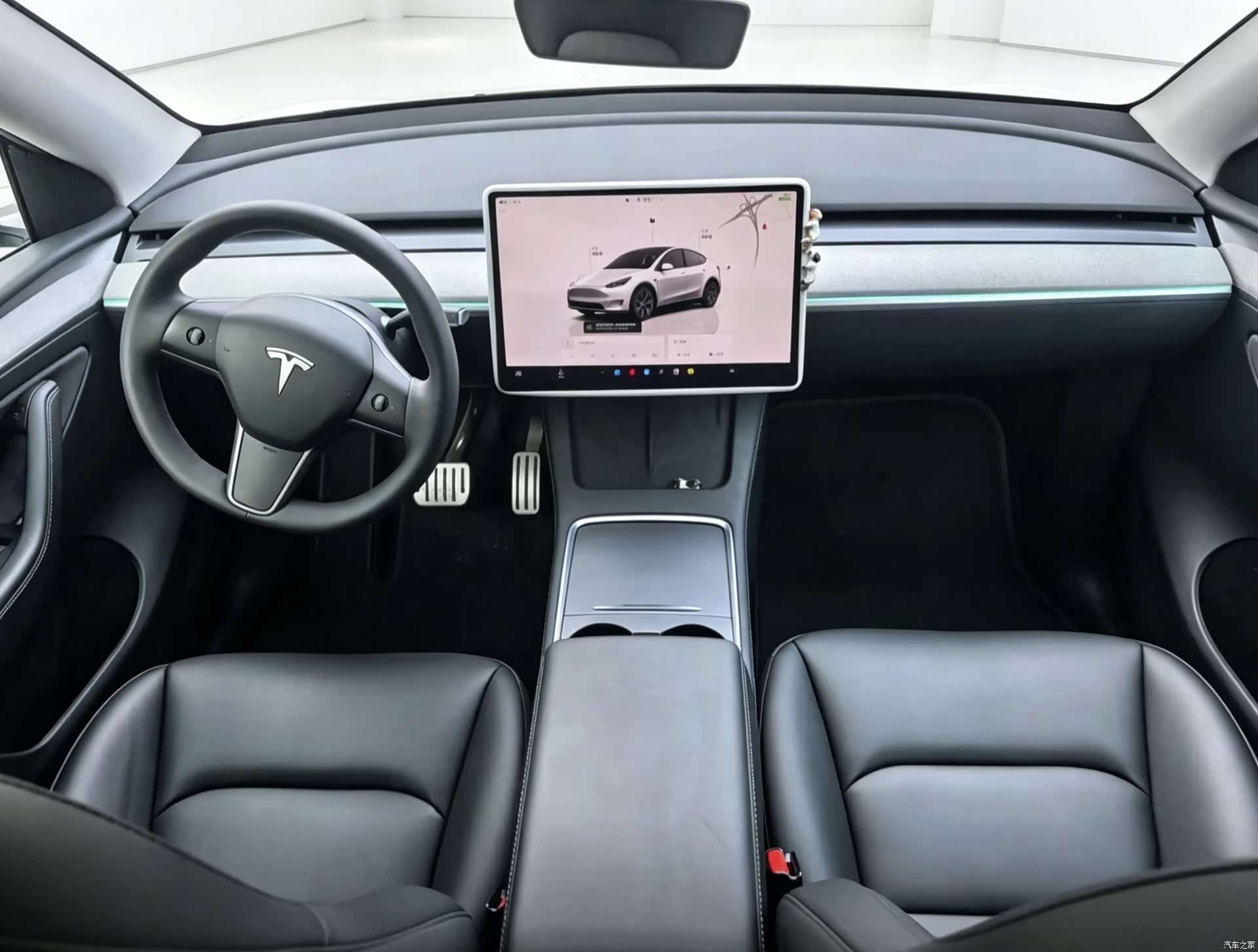 Tesla Model Y, 2024 7