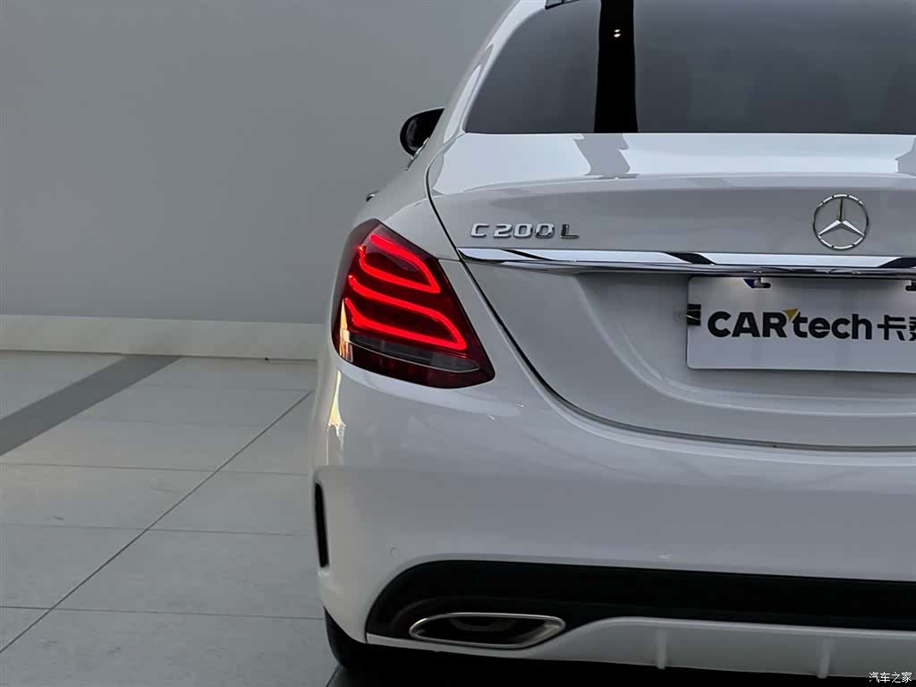 Mercedes-Benz C-Class, 2018 12