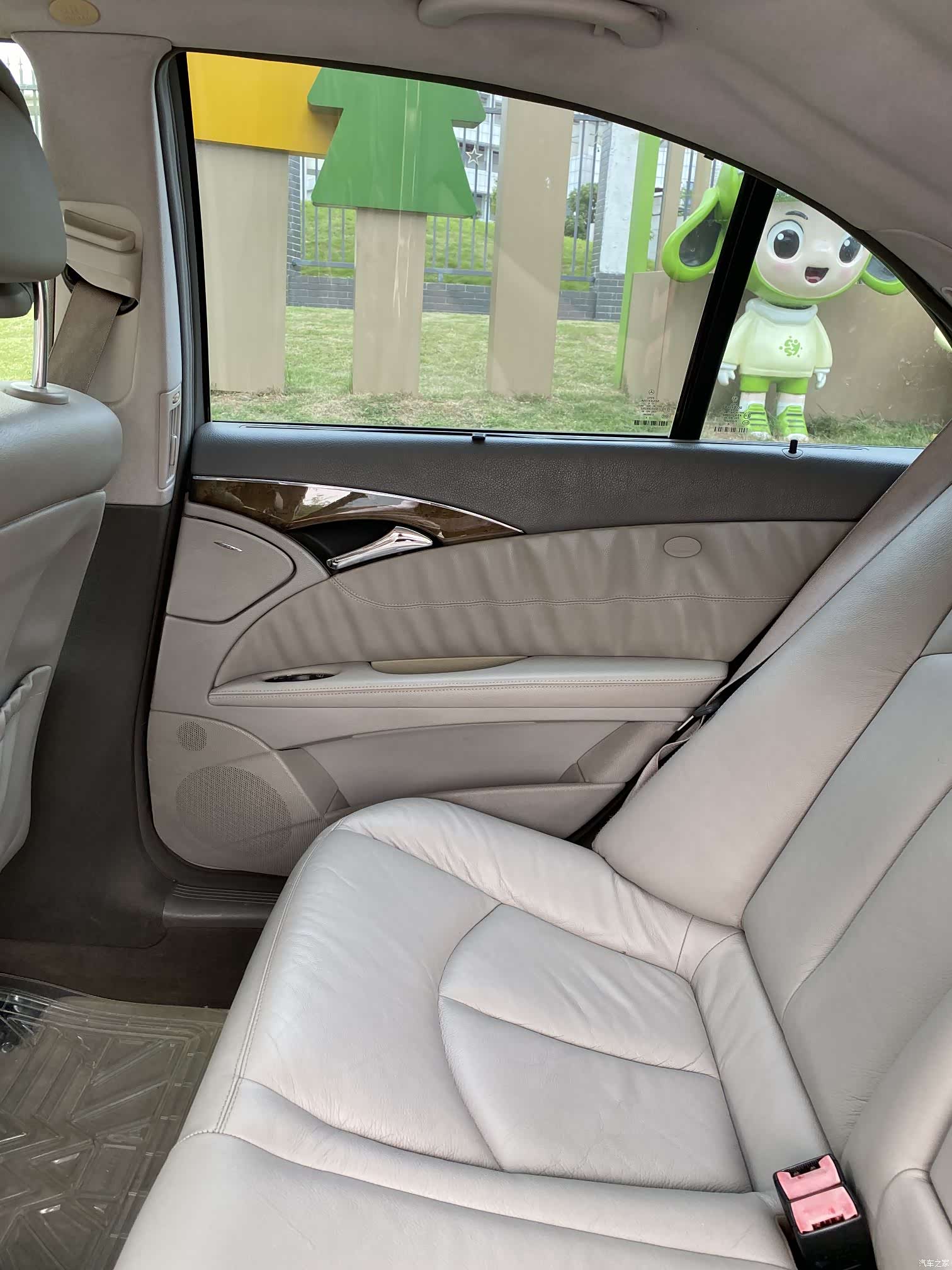Mercedes-Benz E-Class, 2007 19