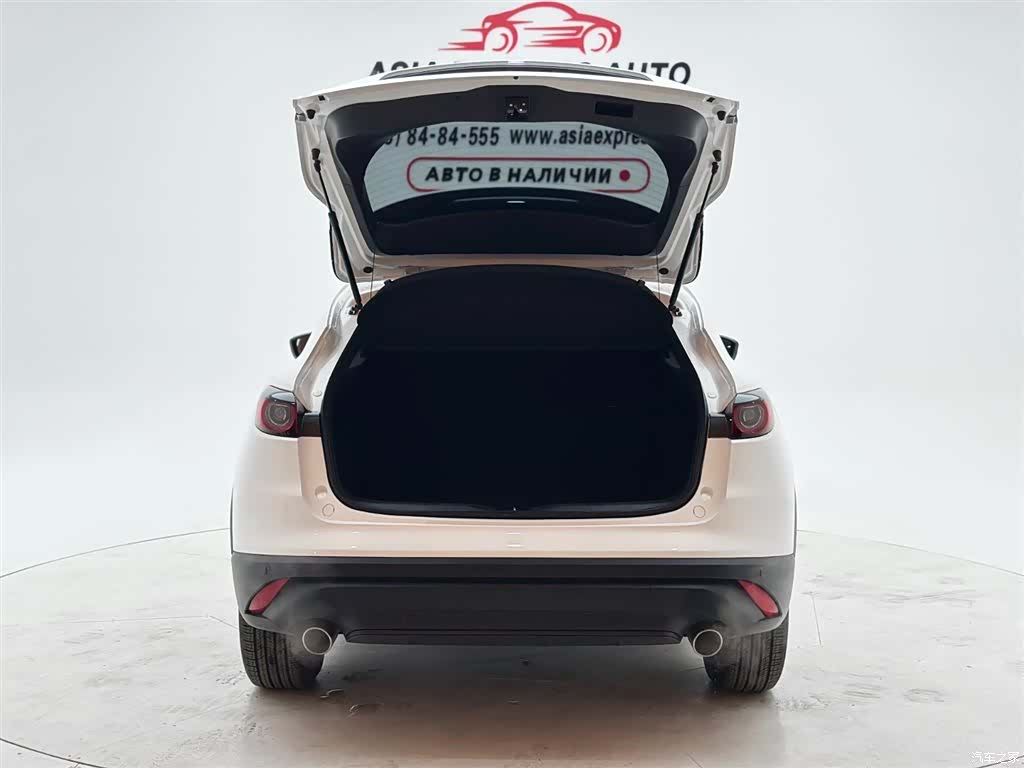 Mazda CX-4, 2023 8
