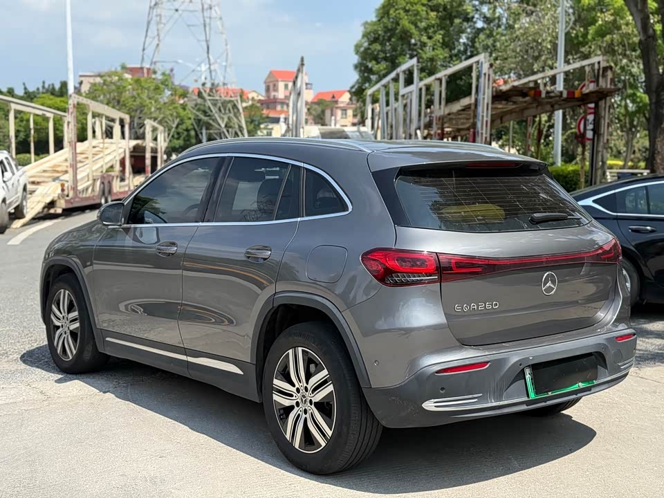 Mercedes-Benz EQA Mercedes-Benz EQA