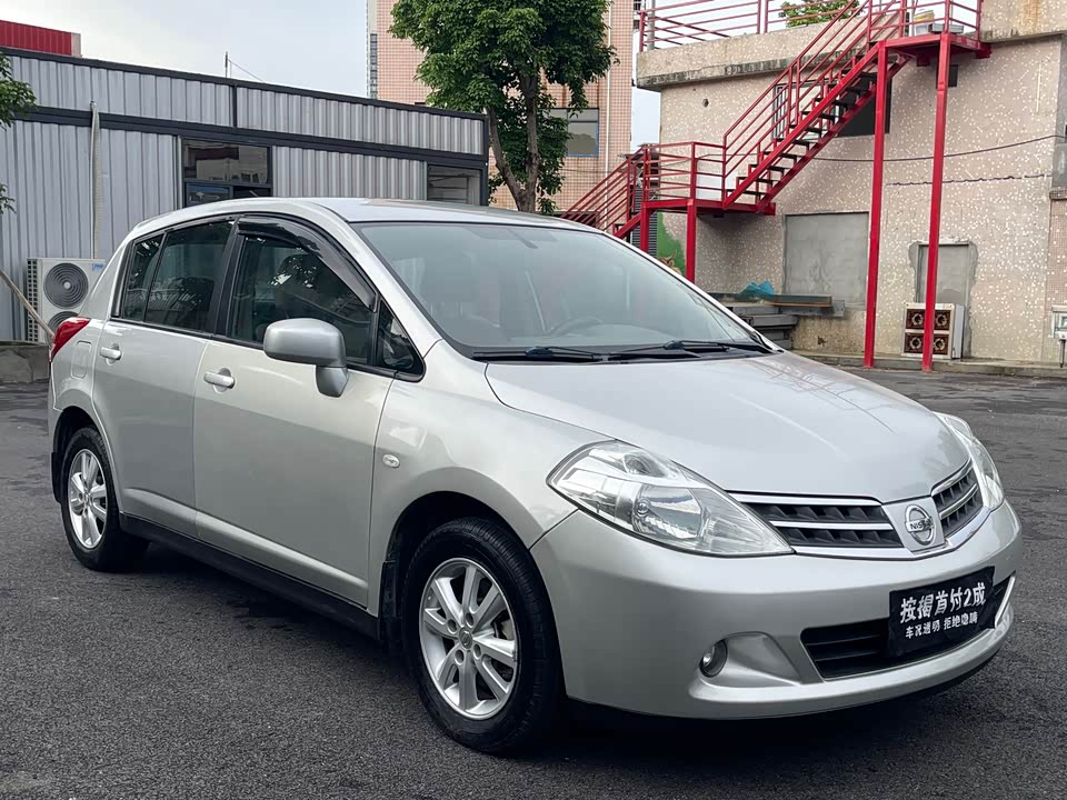 Nissan TIIDA