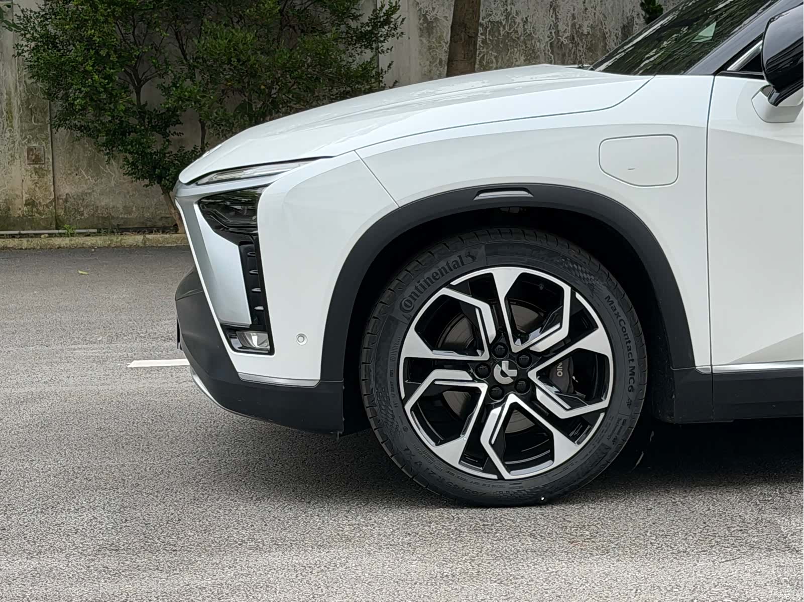 NIO ES8, 2022 3