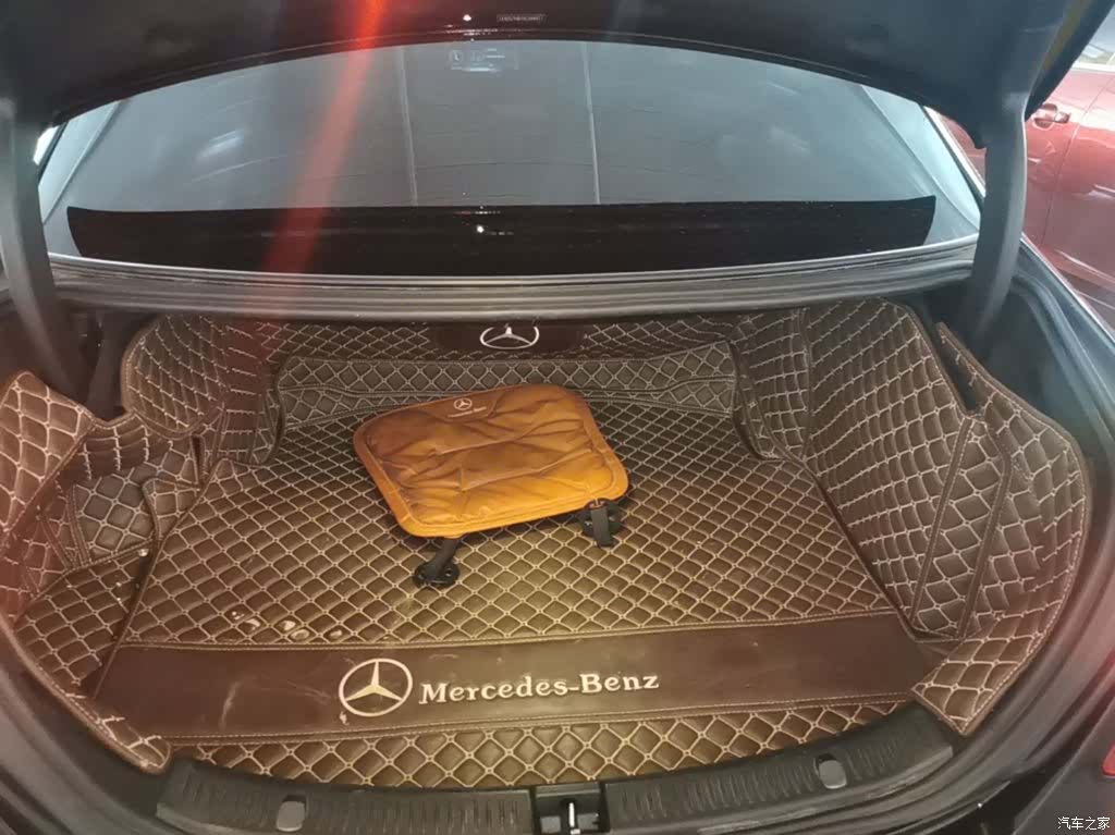 Mercedes-Benz E-Class, 2019 19