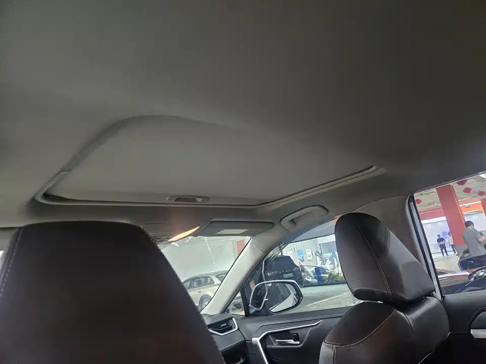 Toyota RAV4 Rongfang