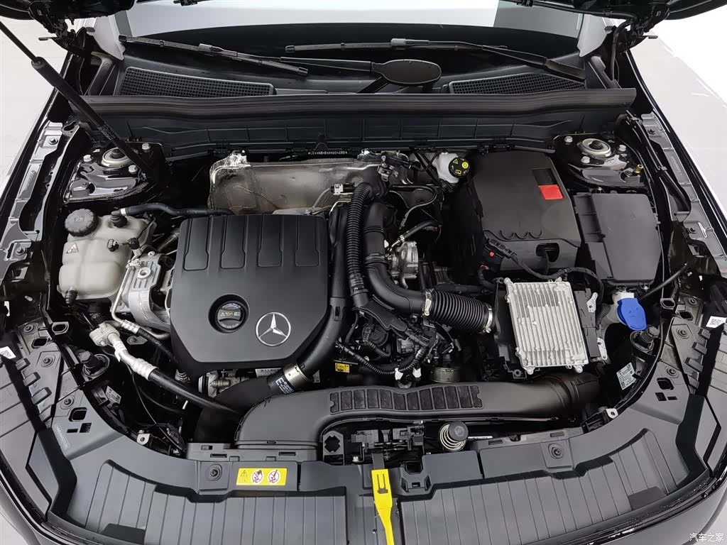 Mercedes-Benz GLB, 2024 6