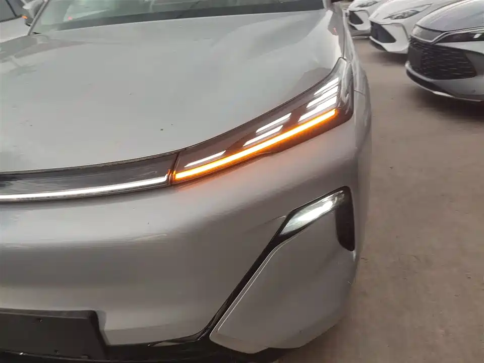 Geely Galaxy Galaxy Starship 7 EM-i