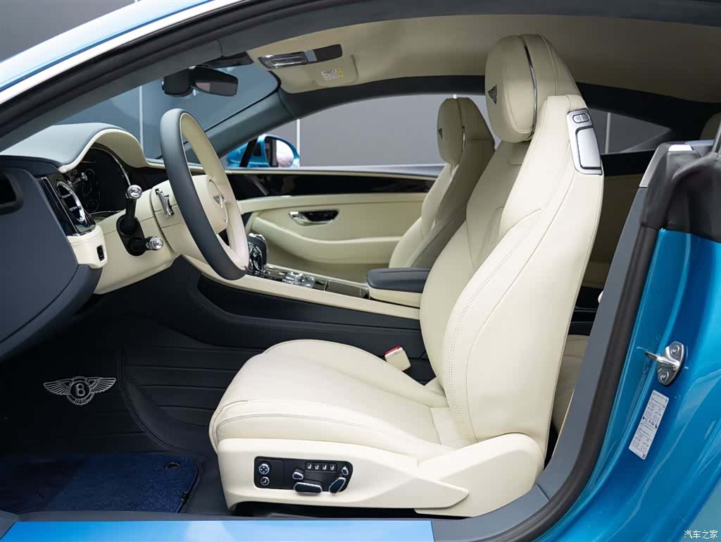 Bentley Continental GT, 2024 9