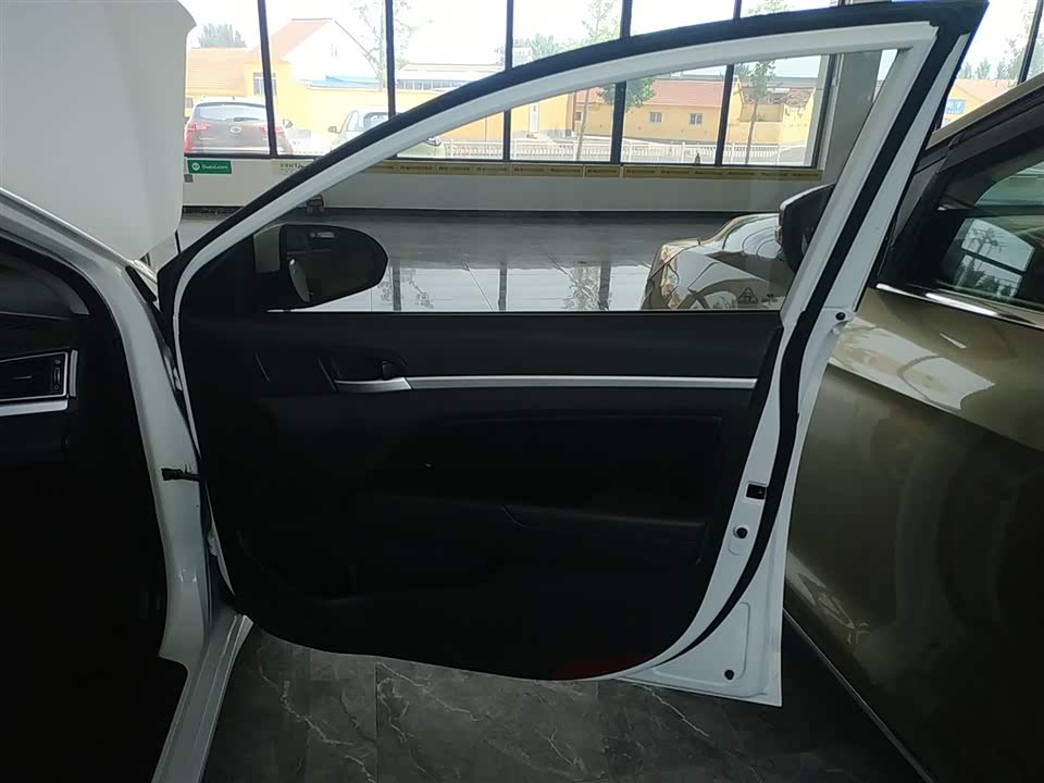Hyundai Lead