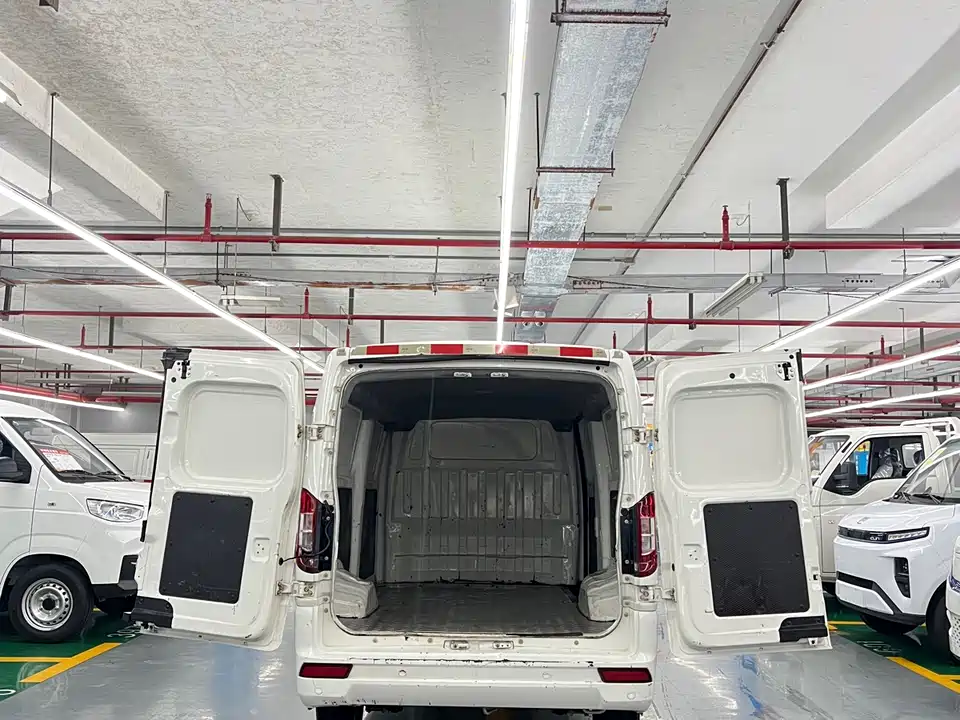 Dongfeng Yufeng Yufeng EM26