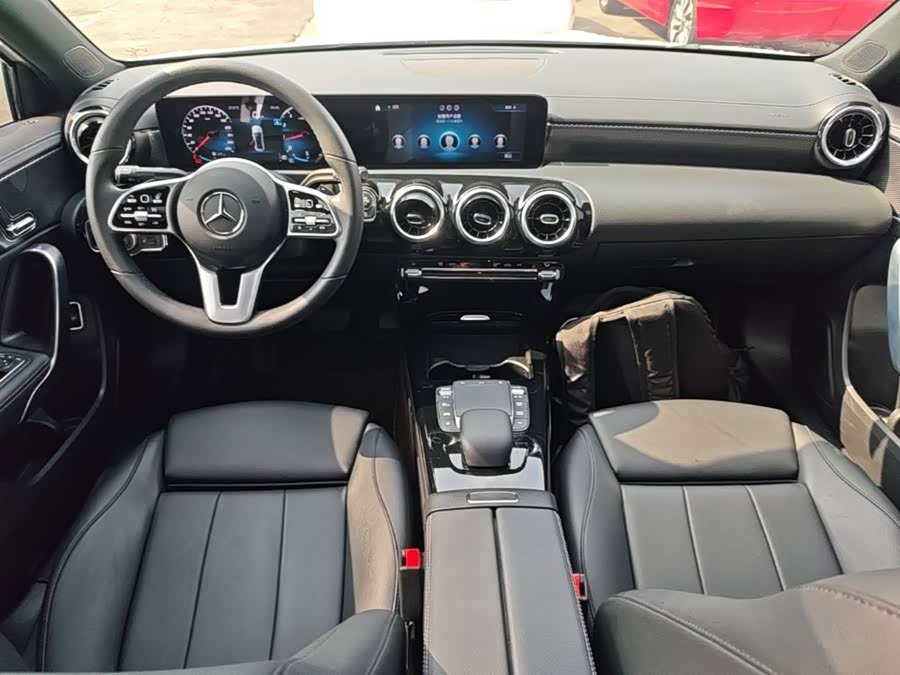 Mercedes-Benz A-Class 2020, фото 6