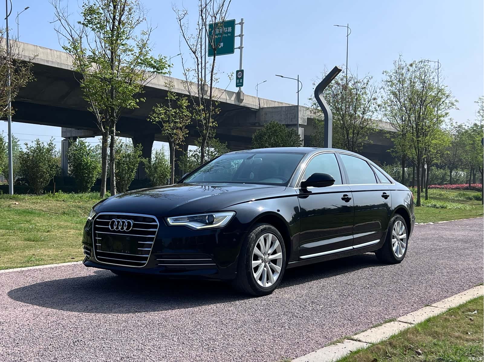 Audi A6L, 2014 1
