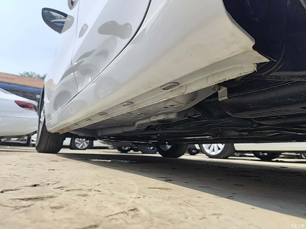 Roewe i5, 2025 22