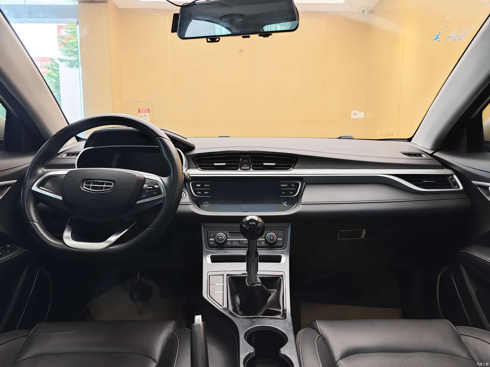 Geely Emgrand, 2021 19