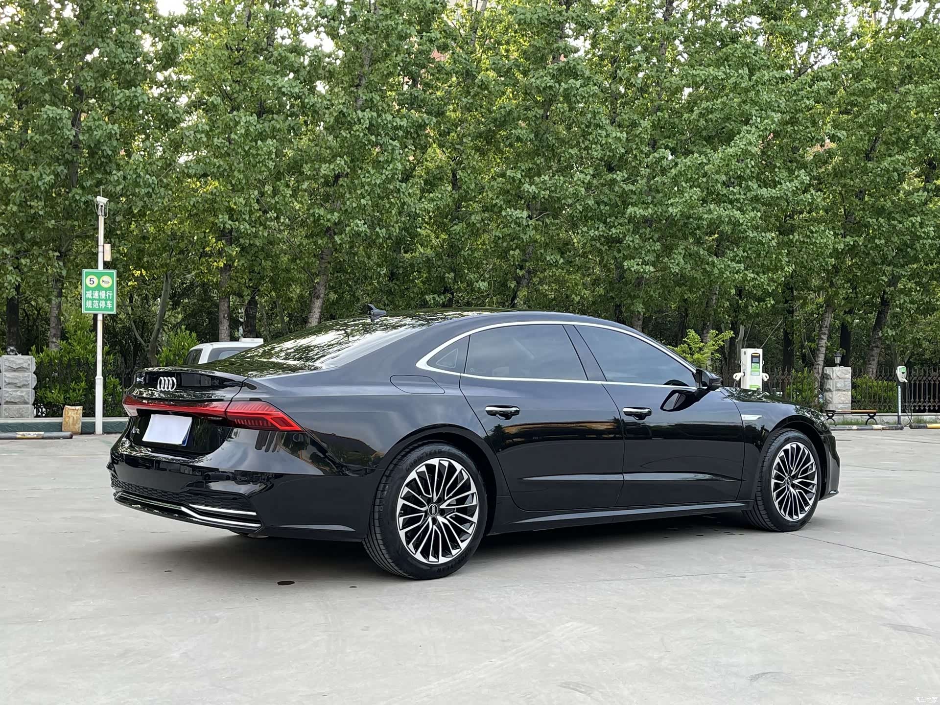 Audi A7L, 2024 16