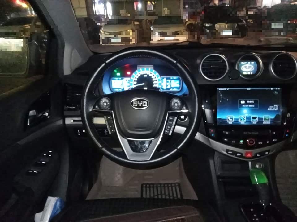 BYD S7