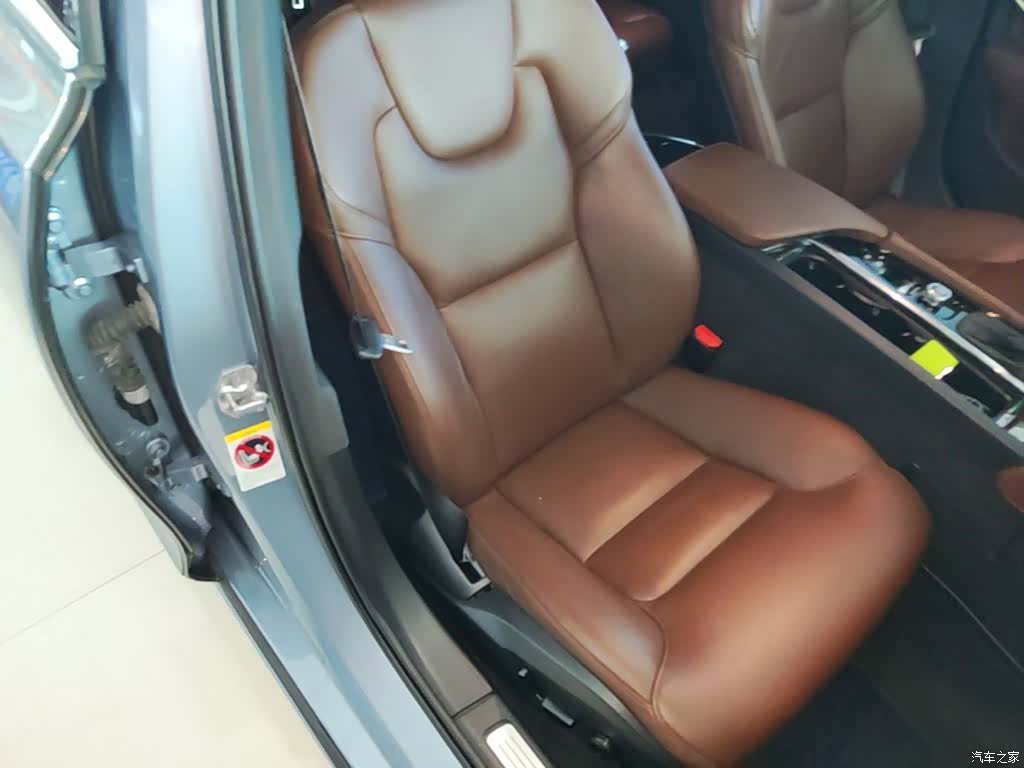 Volvo S90, 2018 25