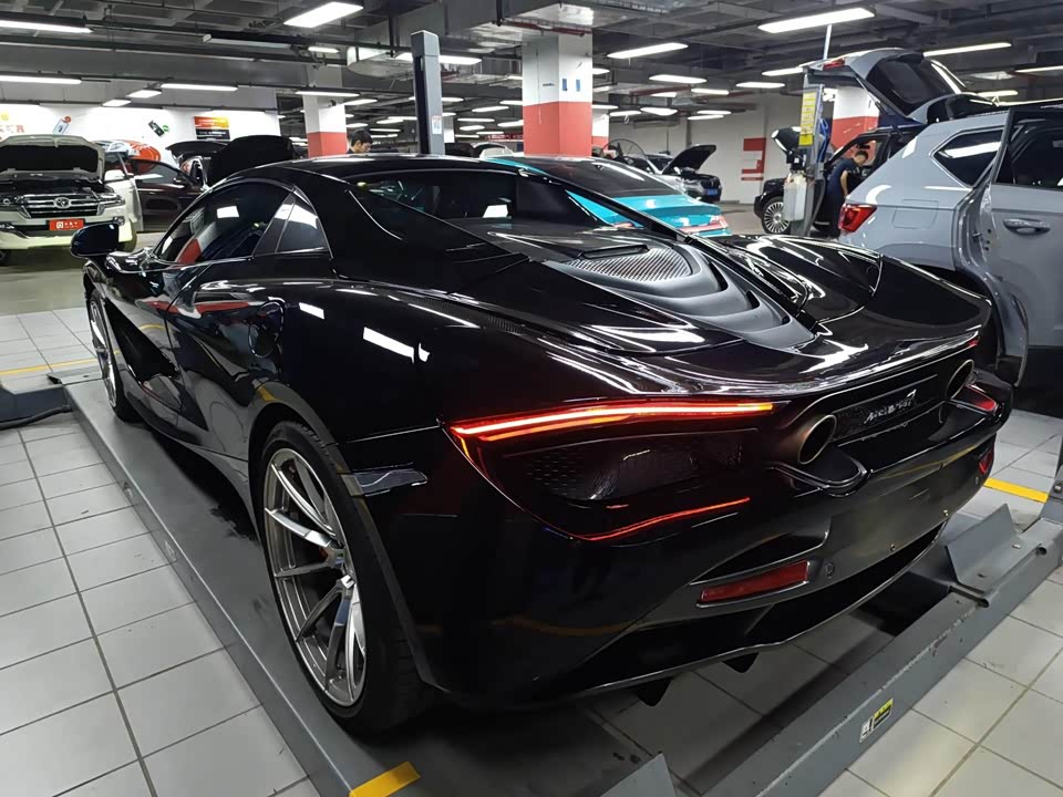 McLaren 720S