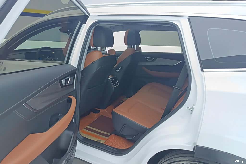 Chery Tiggo 8 Plus, 2023 11