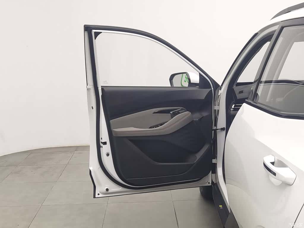 Wuling RS-3, 2021 8