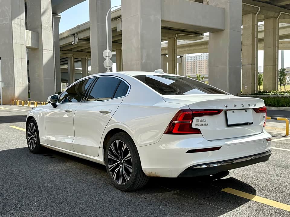 Volvo S60