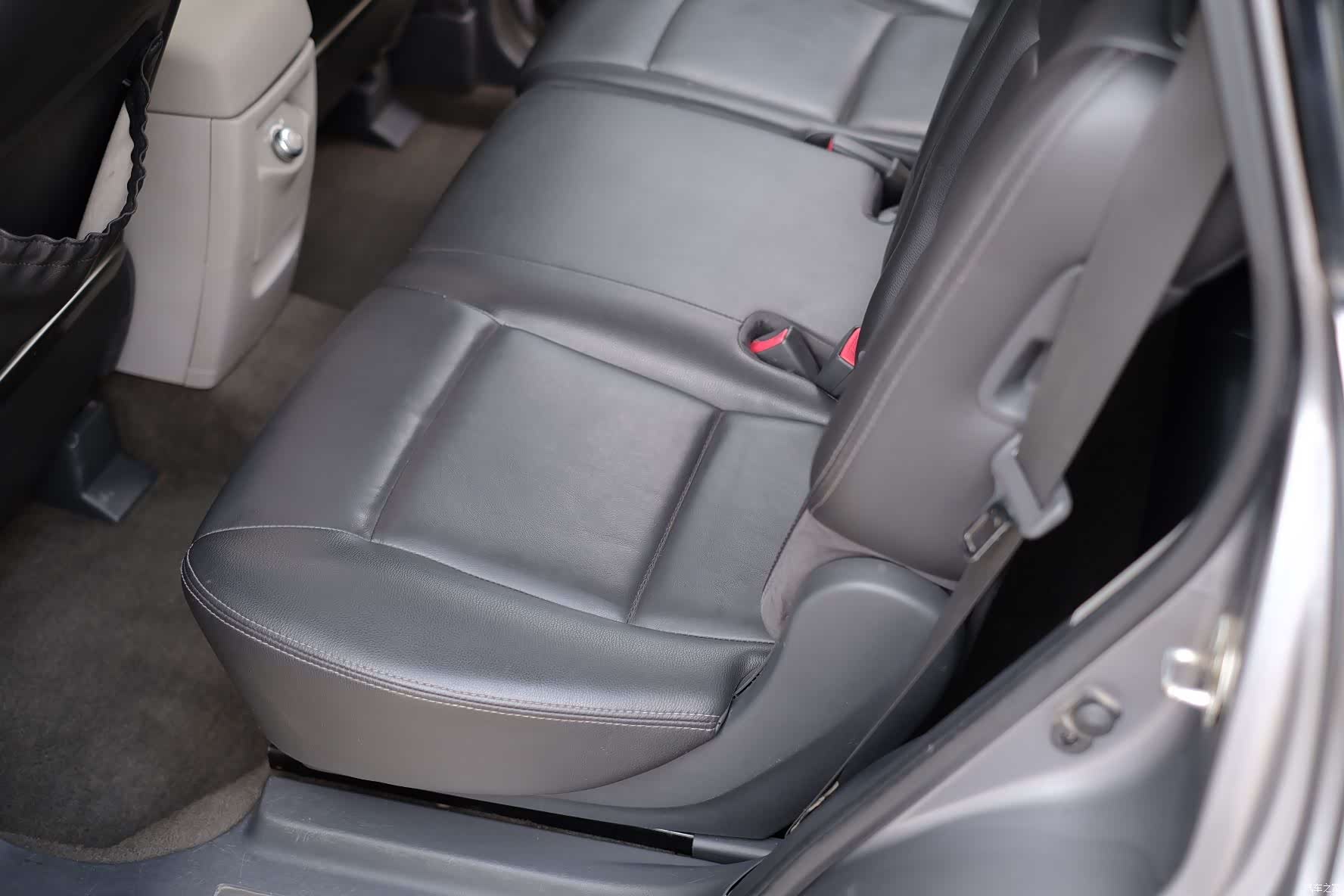 Subaru 3.6R, 2008 25